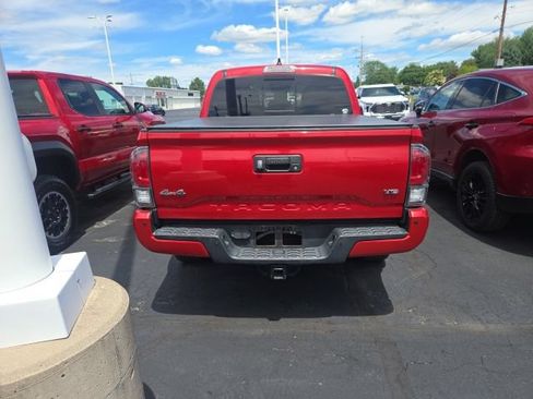Used 2020 Toyota Tacoma Limited AWD/4WD image 5