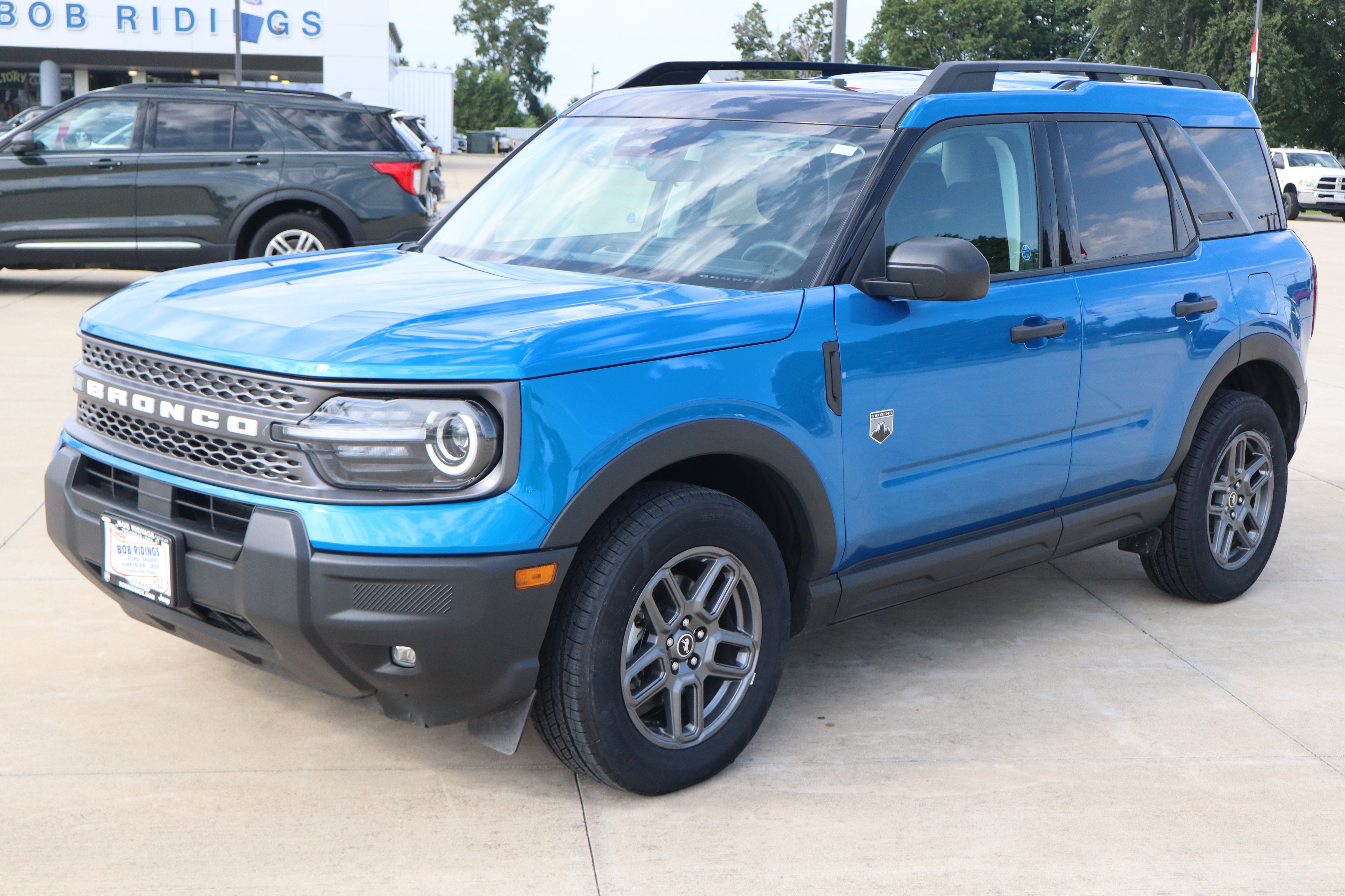 Used 2025 Ford Bronco Sport Big Bend w/ Convenience Package AWD/4WD image 2