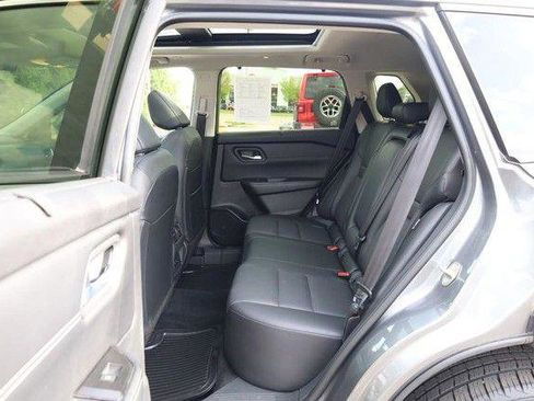 Certified 2024 Nissan Rogue SV w/ SV Premium Package AWD/4WD image 22