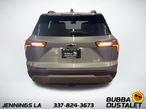 Used 2025 Chevrolet Equinox LT w/ Convenience Package II image 6