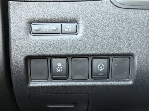 Certified 2024 Nissan Murano SV image 26