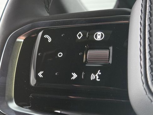 New 2025 Land Rover Range Rover Sport SE image 25