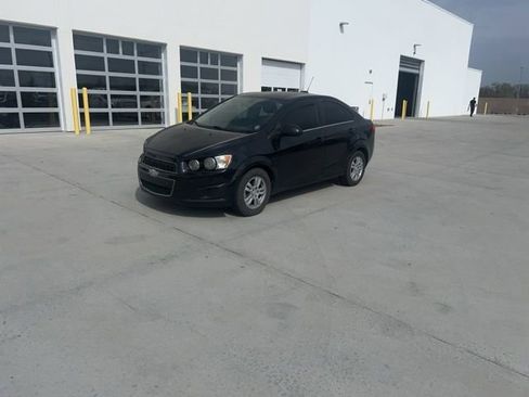 Used 2015 Chevrolet Sonic LT image 7