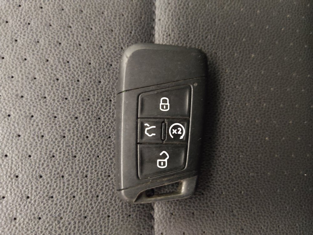 Used 2024 Volkswagen Jetta SE FWD image 32