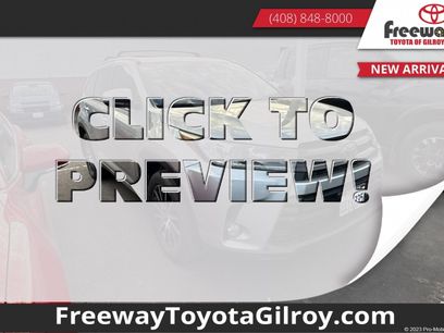 Used 2018 Toyota Highlander SE