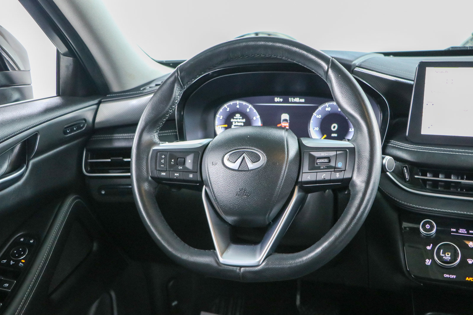 Used 2023 INFINITI QX60 Luxe w/ Cargo Package AWD/4WD image 12