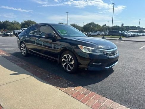 Used 2017 Honda Accord EX-L image 3