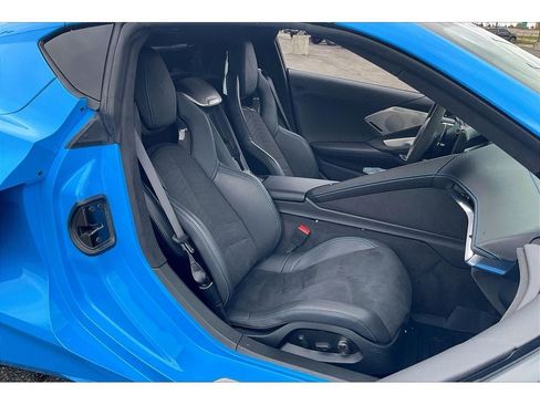 Used 2025 Chevrolet Corvette Stingray Premium Cpe w/ Z51 Performance Package RWD image 7