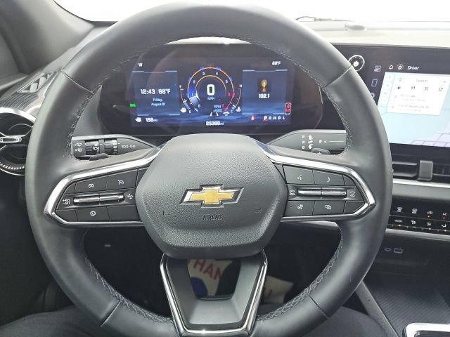 Used 2026 Chevrolet Equinox LT FWD image 5