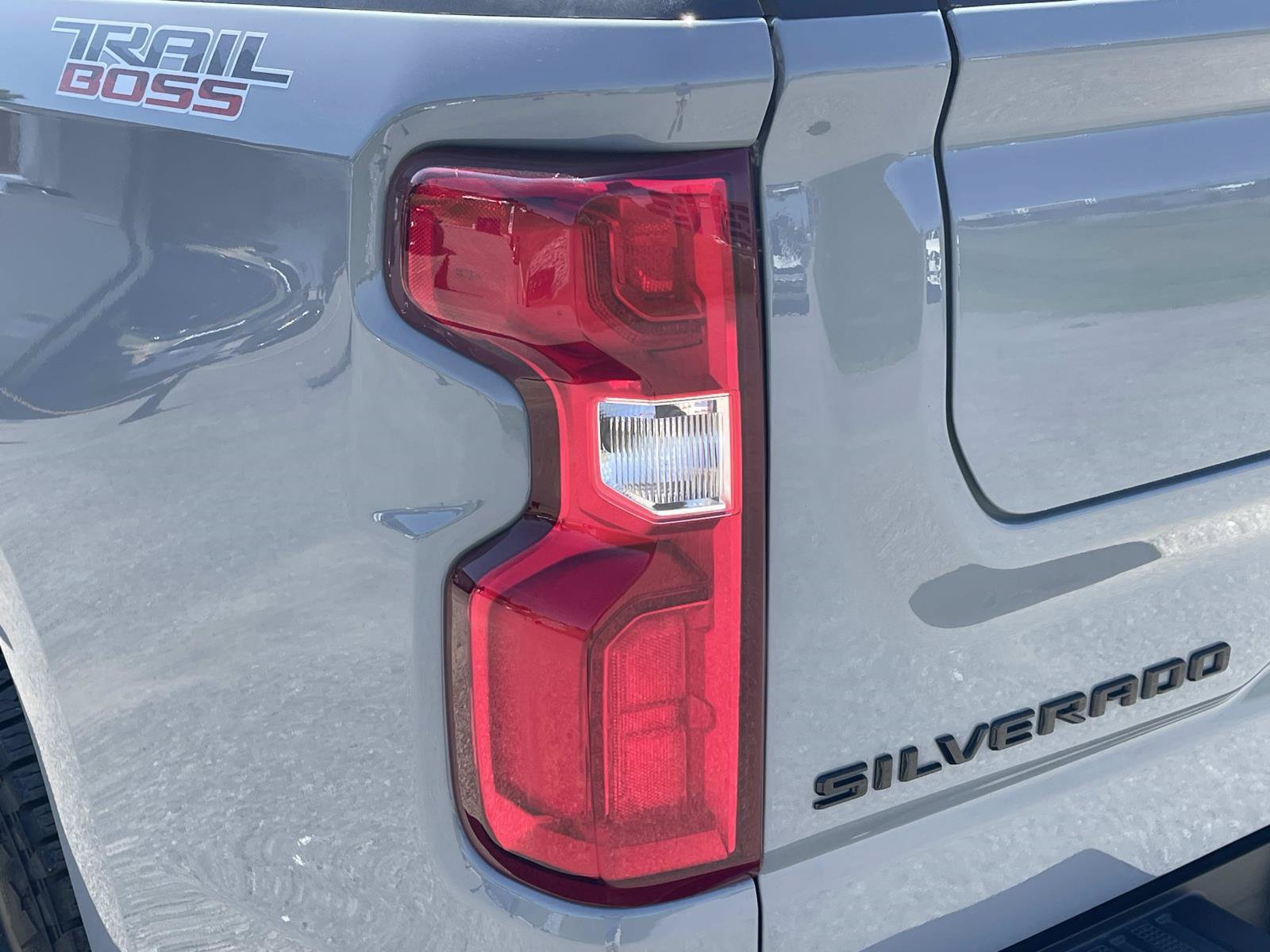 Used 2024 Chevrolet Silverado 1500 LT Trail Boss w/ Protection Package AWD/4WD image 10