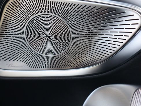 Used 2024 Mercedes-Benz CLE 300 4MATIC Coupe image 12