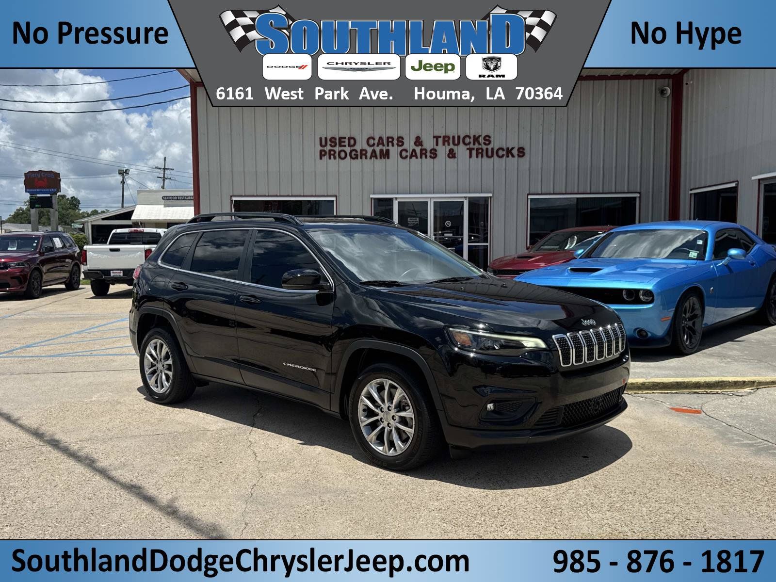 Used 2022 Jeep Cherokee Latitude Lux w/ Sun & Sound Group FWD image 1