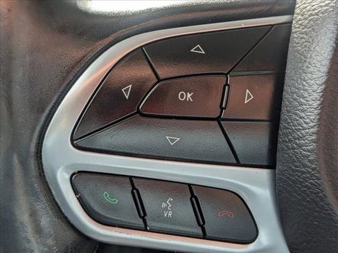 Used 2020 Chrysler Voyager LX w/ Cold Weather Group image 11