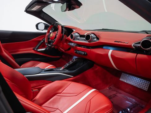 Used 2023 Ferrari 812 GTS RWD image 81