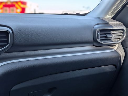 Used 2023 Ford Explorer XLT w/ Equipment Group 202A image 16