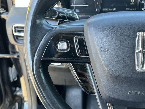 Used 2022 Lincoln Corsair AWD w/ Premium Package image 17