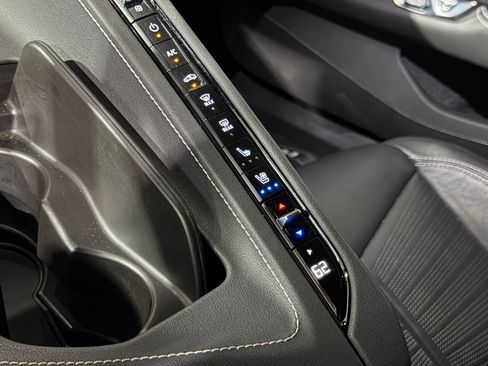 Used 2023 Chevrolet Corvette Stingray Preferred Conv w/ Z51 Performance Package RWD image 40