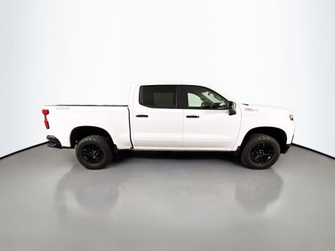 Used 2020 Chevrolet Silverado 1500 LT Trail Boss image 8