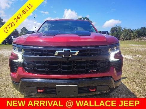 Used 2022 Chevrolet Silverado 1500 LT Trail Boss w/ LT Trail Boss Premium Package AWD/4WD image 2