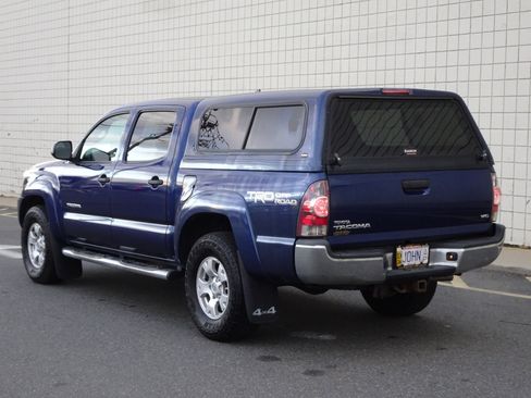 Used 2015 Toyota Tacoma 4x4 Double Cab image 5