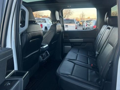 Used 2022 Ford F150 Lariat w/ Max Trailer Tow Package image 8