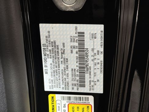 Used 2025 Ford Mustang GT RWD image 27