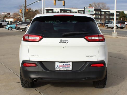 Used 2017 Jeep Cherokee Sport w/ Cold Weather Group image 25