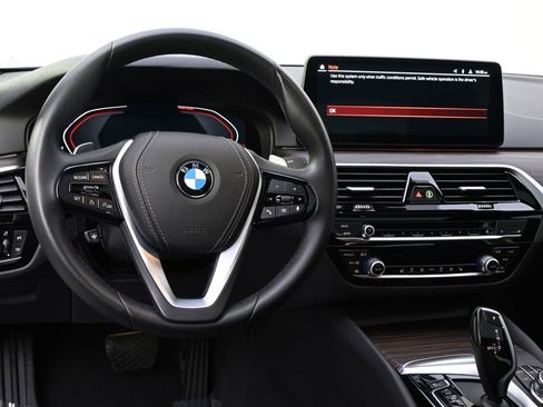 Used 2023 BMW 540i w/ Convenience Package RWD image 12