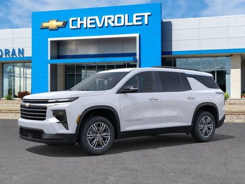 New 2026 Chevrolet Traverse LT w/ Driver Confidence Package FWD image 2