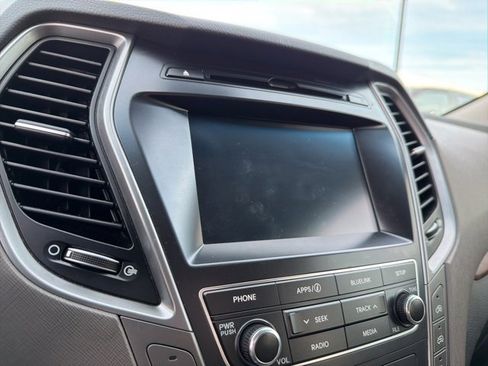 Used 2017 Hyundai Santa Fe SE w/ SE Premium Package 02 image 18