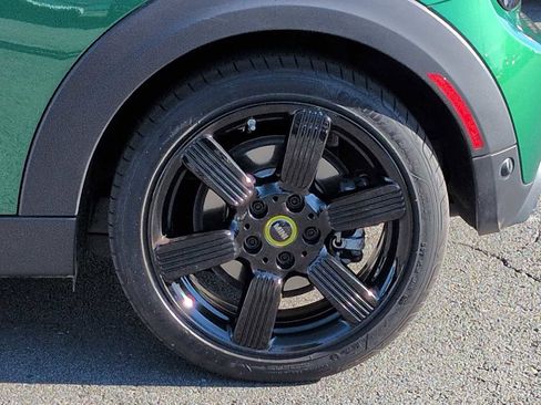 Certified 2024 MINI Cooper SE image 13