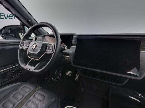 Used 2024 Rivian R1S Adventure AWD/4WD image 27