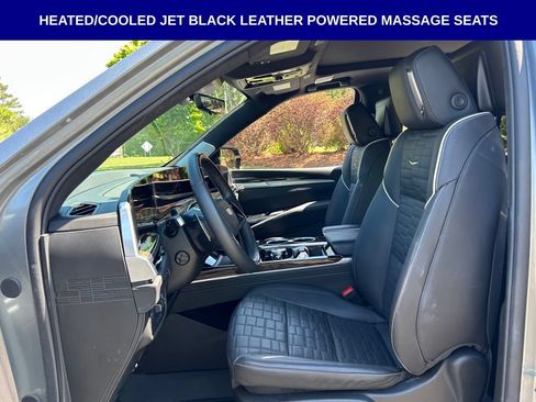 Used 2025 Cadillac Escalade Sport Platinum w/ LPO, Floor Liner Package AWD/4WD image 6