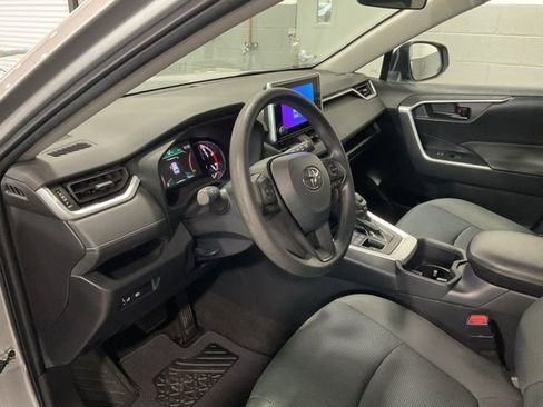 Used 2023 Toyota RAV4 LE image 9