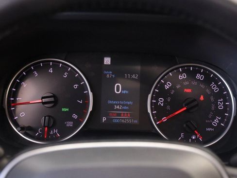 Used 2020 Toyota RAV4 XLE Premium FWD image 15