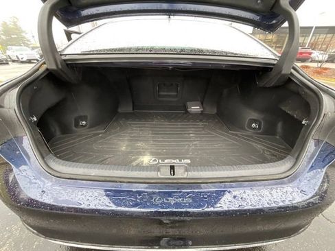 Certified 2025 Lexus ES 300h w/ Luxury Package image 23