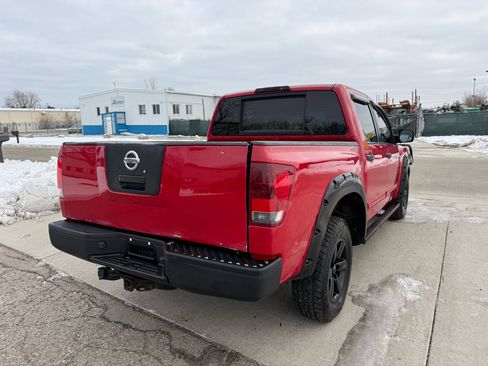 Used 2011 Nissan Titan SV image 5