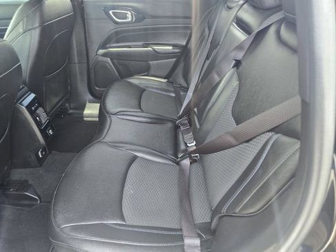Used 2025 Jeep Compass Latitude w/ Altitude Special Edition AWD/4WD image 11