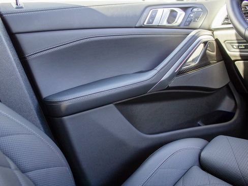 Used 2026 BMW X6 M60i image 19