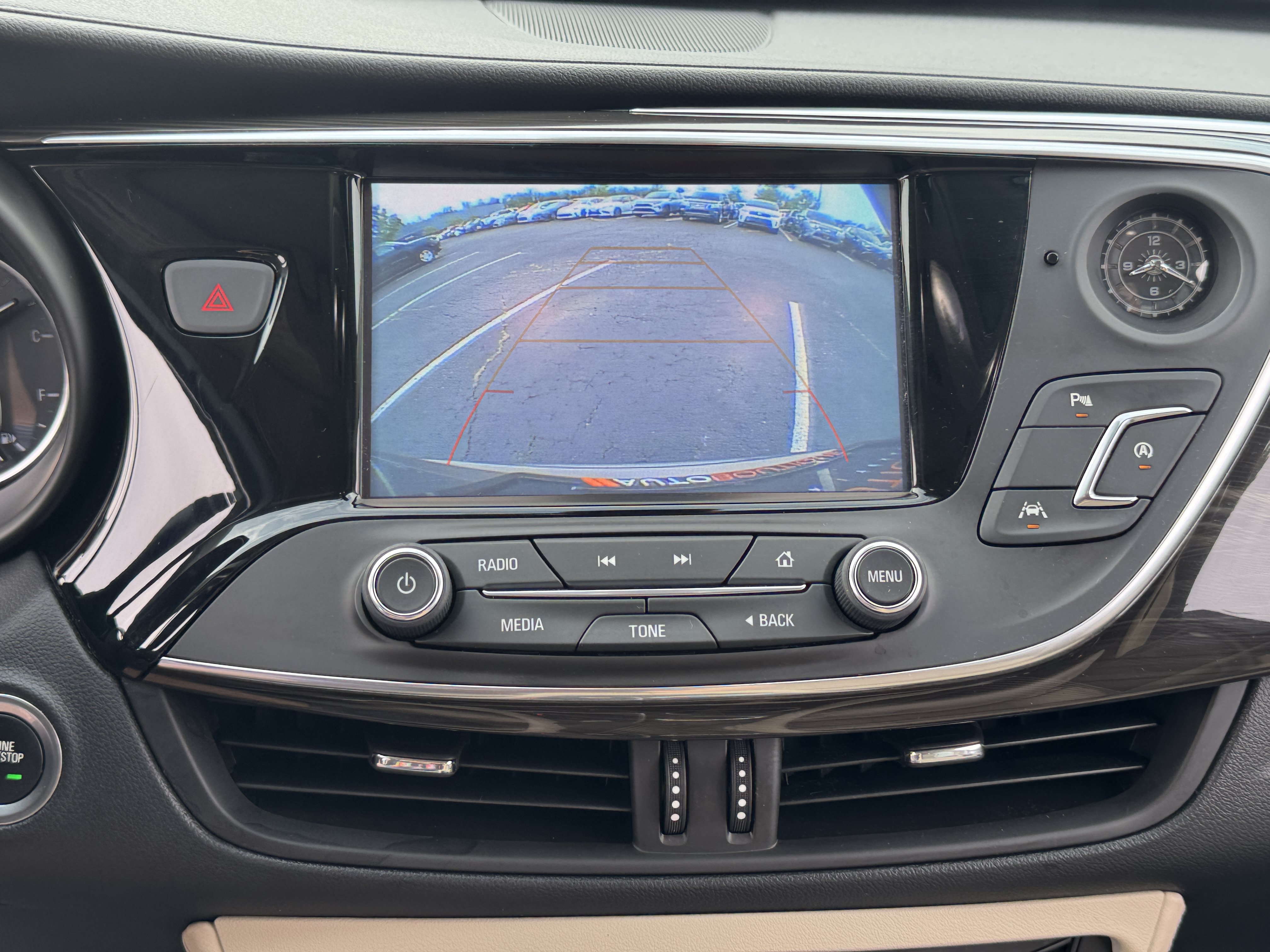 Used 2019 Buick Envision Premium AWD/4WD image 3