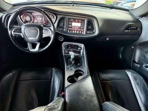 Used 2015 Dodge Challenger SXT Plus image 22