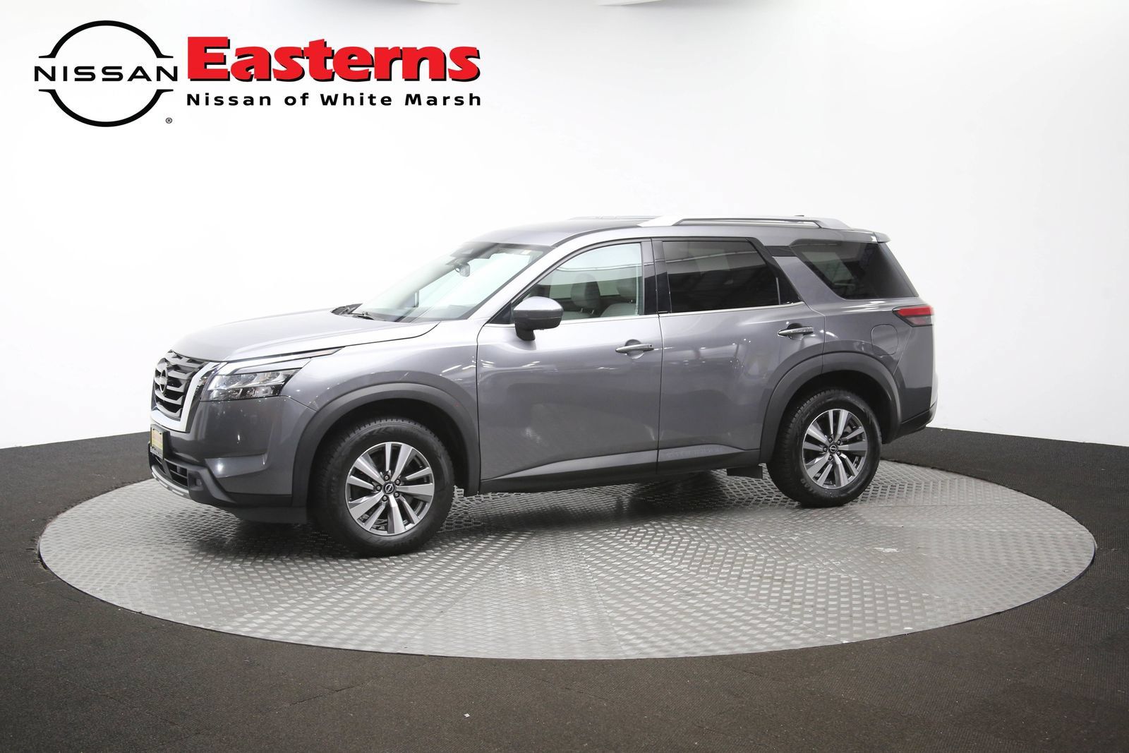 Used 2022 Nissan Pathfinder SL AWD/4WD image 58