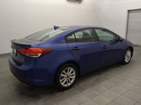 Used 2017 Kia Forte S FWD image 10