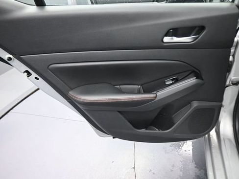Used 2024 Nissan Altima 2.5 SR FWD image 18