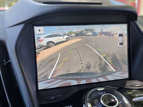 Used 2017 Ford Escape Titanium FWD image 21