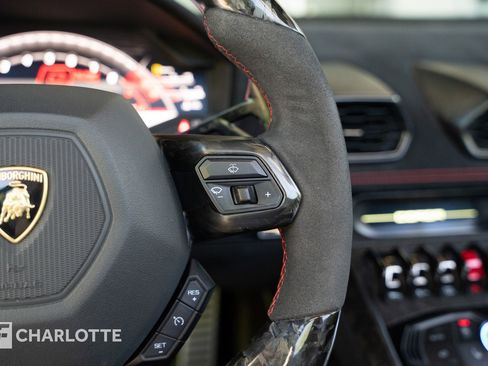 Used 2018 Lamborghini Huracan Performante image 24