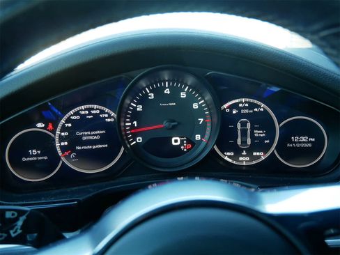 Used 2020 Porsche Panamera 4 image 17