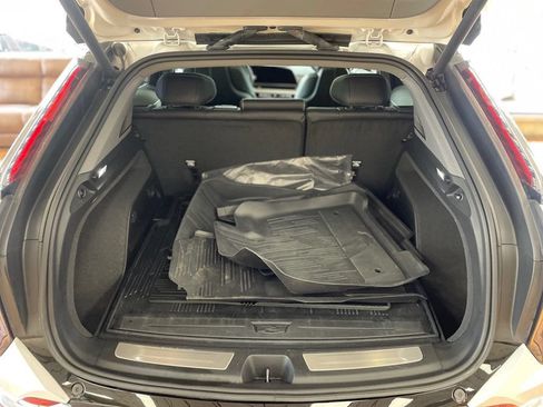 Used 2025 Cadillac Optiq Luxury 2 w/ LPO, Floor Liner Package AWD/4WD image 15
