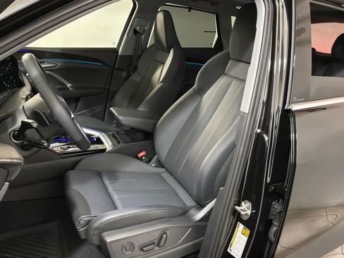 Certified 2025 Audi Q5 Premium Plus w/ Premium Plus AWD/4WD image 8