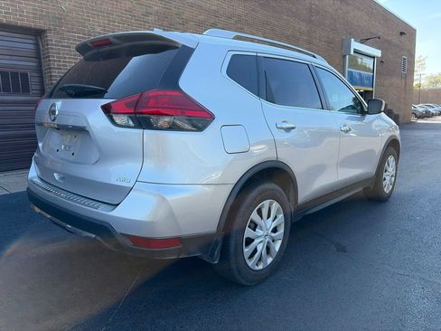 Used 2017 Nissan Rogue S w/ S Appearance Package AWD/4WD image 5